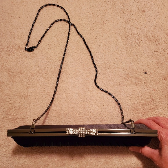 Pretty Black Clutch Evening Bag - Picture 2 of 4